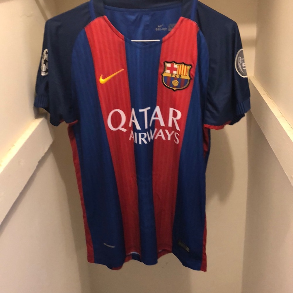 Messi 10 Fake Barcelona Jersey Size XL